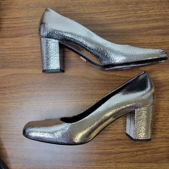 Michael Kors Collection Crackled Metallic Leather Gigi Pump - Picture 10 of 14